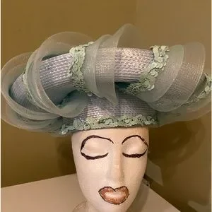 Pretty Dress Hat / Church Hat by Ellie Fine Hats Vintage Ellie Fine Hats Elegant Women main image 4